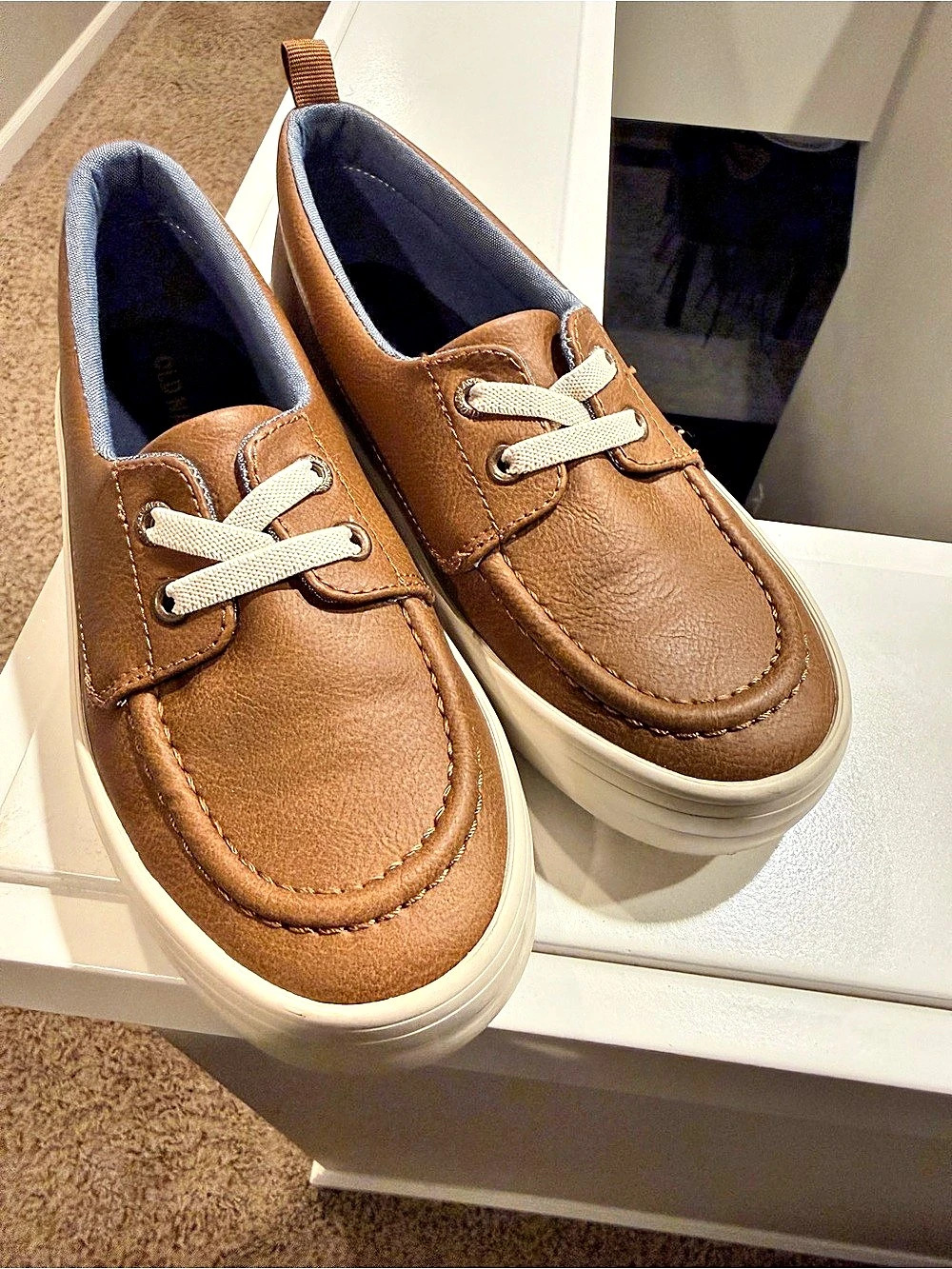 Old Navy Casual Brown & White slip-on loafers Boy’s size 1